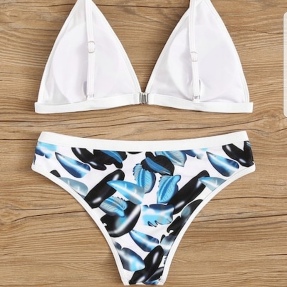 BLUE AND WHITE TRIANGLE BIKINI - Picture 2 of 7